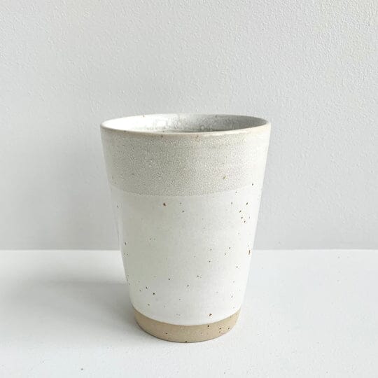 Høj Ø-kop fra Bornholms Keramikfabrik, Chalky White