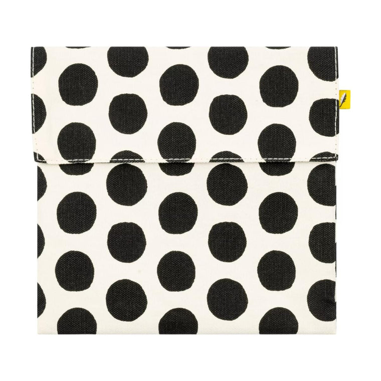 Genanvendelig madpose i økologisk bomuld fra Fluf, Black Dots/White, 18 x 19 cm