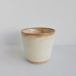 Ø-kop fra Bornholms Keramikfabrik, Creme Caramel