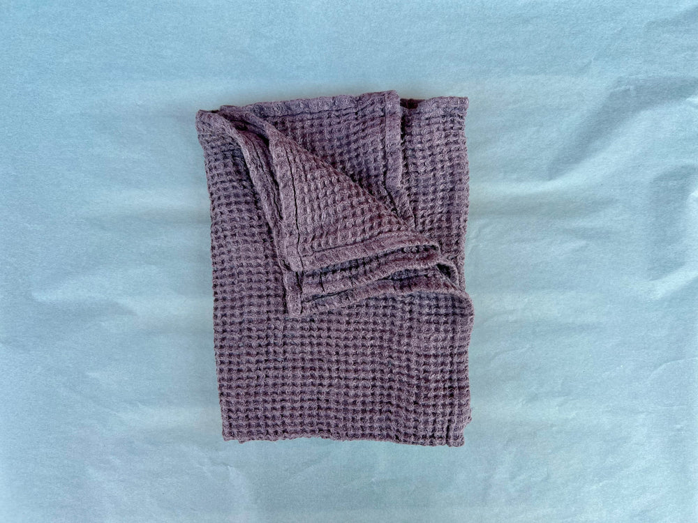 Vaflet håndklæde i 100% hør fra Europa, 50x75 cm, Stålgrå