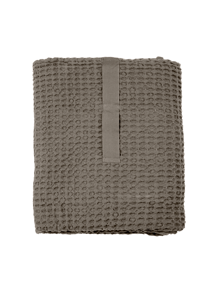 Big Waffle badehåndklæde i økologisk bomuld fra The Organic Company, Clay, 100 x 150 cm