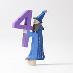 Grimm's figur til fødselsdagsring, eventyrfigur med tallet 4, lilla