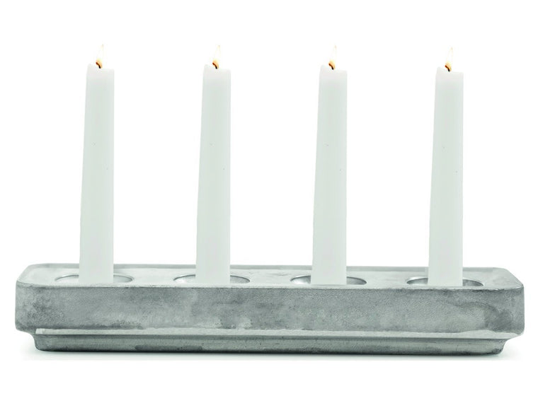 Stumpastaken – lysestage af genanvendt aluminum til stearinlys og fyrfadslys